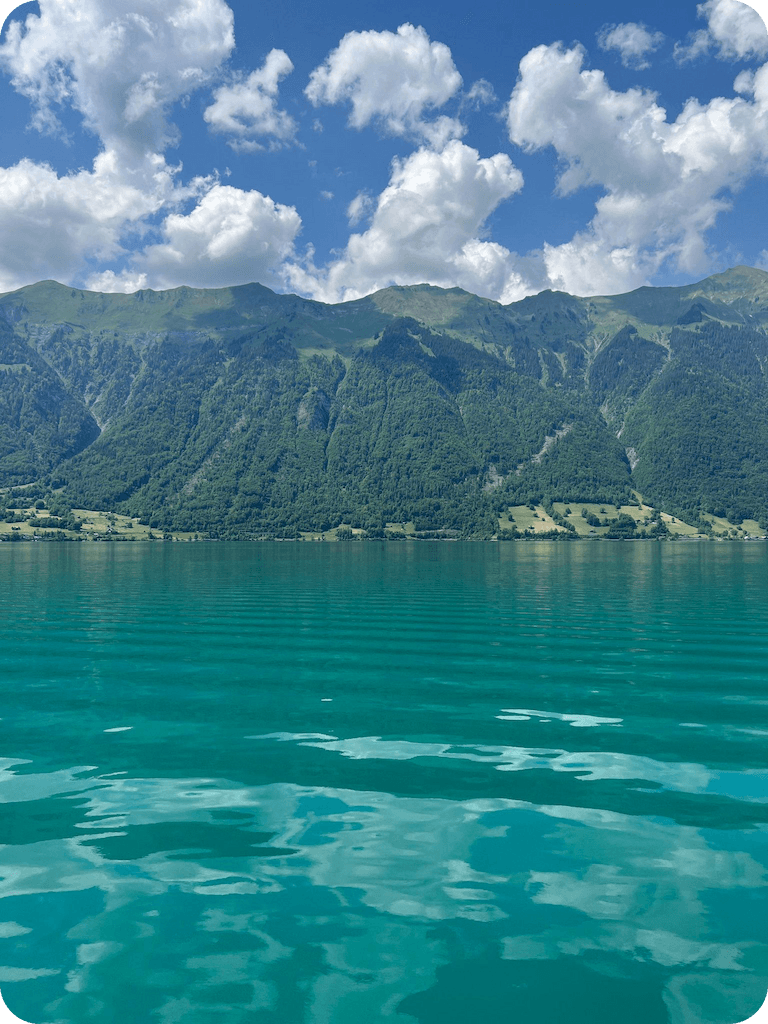 Brienz lake colors